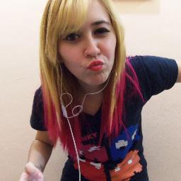 Instagram - taataadantas    
http://t.co/y8wXlRQ96z
skype : taataadantas
http://t.co/4k1IESZaGM