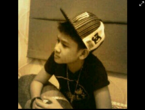 Congrats kak bagas..makin sukses..makin banyak B`lovers,makin pinter dsb..asek..asek hoy