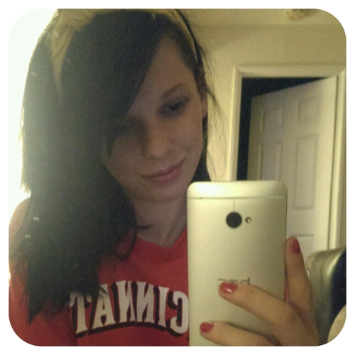 laurencraww's profile picture. be free and love everything around you. 
instagram: @laurenelcraw