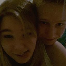 @joseliadanielle @geilemel Bestfriends. | Famillie op nummer 1 | PROUD DiRECTiONER| #TeamJill w/ @JoseliaXBritt & @xKleinMeisje__