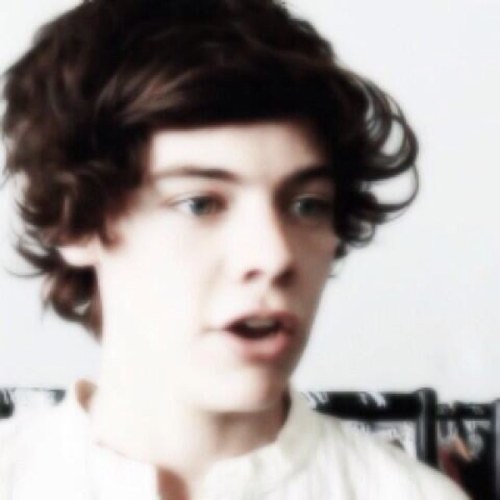 Follow us ~{@Valarmorguli5 & @OnlyAMirror}~ O/5