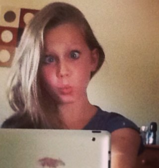 Chazsparkle1's profile picture. You follow me, I follow you, Yes we will work it out too.