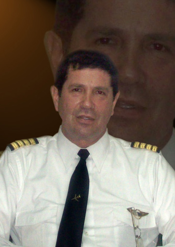 Creyente de un Dios supremo en todas mis actividades de mi vida, Cooperativista y labor Social, Egresado de Derecho de la  U de M, Piloto Comercial en Searca