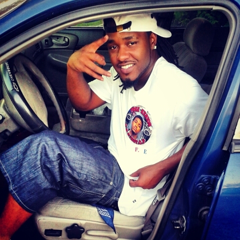 F.R.A.T ENT IM BOUT GETTIN MONEY FUC EVERYTHING ELSE