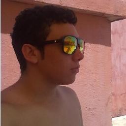 Para a arte de viver, é preciso saber a arte de ouvir, sorrir e ter paciência... sempre.