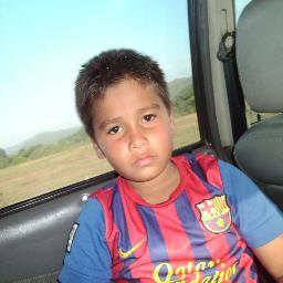 juego futbol, amo a mi familia... creo en dios!
