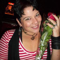 https://t.co/Qtb2S9mdjp 
Twitter Oficial Juliana Farina: @julianafarina_
http://t.co/VLlJDrNVMi