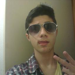Sou um cara feliz vivendo e aprendendo ;)