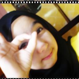 panggil eiqa .. stdy at polipd ..  umo 20.. single .. sesape x suke i sokey ,, i x kesah pon .. yg penting be myself .. xOxO  :-p