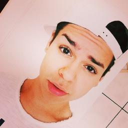 Yo!! it's Mike Gonzales Gon im 14 years old , I live in florida
I love my life and my family.
