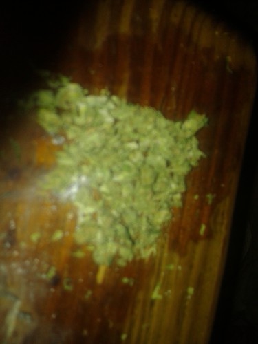 man just one real ass nigga dont give a fuc k bout nuttin but ole lady and my family