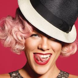 Recently graduated from Uni, and wants to travel the world. In love with Orphan Black, CSI, Fringe and P!nk. I follow back :)