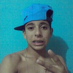 Quem se descreve se limita !*