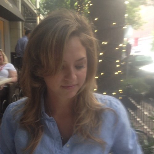 ClaireSaravia's profile picture. 