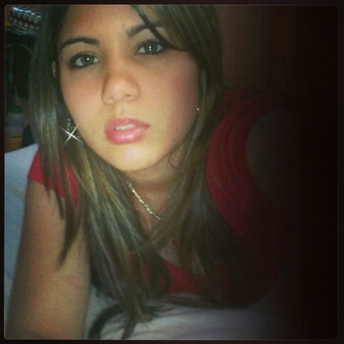 Vivir el presente y que la vida me vaya sorprendiendo.. Es mas millonario el que disfruta de todo lo que tiene, que el que todo lo tiene.!!