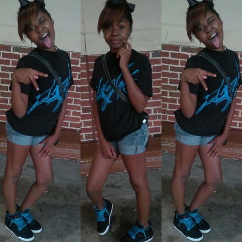 FOLLOW ME N IMA FOLLOW U BACK NIGGAH  LLF ByE シ
