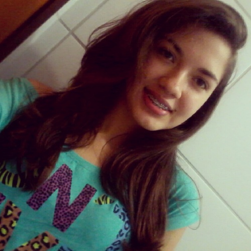 O que você tem, todo mundo pode ter, Mas o que você é... Ninguém pode ser. - Clarice Lispector