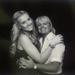Hello my love's I'm Perrie's Mother x #ProudMother love both of my kids @ItsJonnieEd and Perrie Edwards x