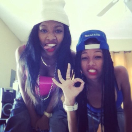 Hey guys its the SilentBarbz official twitter pg!check us out on http://t.co/KckKqRvfI6 ,Like us on Fb: SilentBarbz ☺!Follow us and we will keep yall updated★