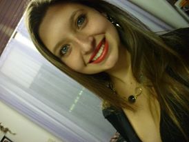 Sei bem quem sou, e sei porque sou, de onde vim e o que quero, sei com quem devo estar e o que da vida!!! espero