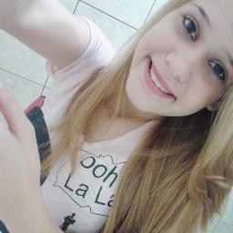 13 anos, Sou ciumenta, boba, insegura, romântica, chorona, mandona, orgulhosa, irônica, sonhadora, exagerada, dramática, Corinthiana .
Segue ai Vai '-'
Deus ♥