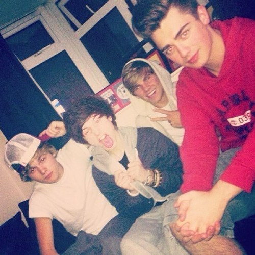 Admiring Overload♡