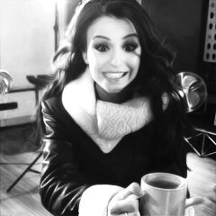 myhopeisonbiebs's profile picture. All around the world, people want to be loved.