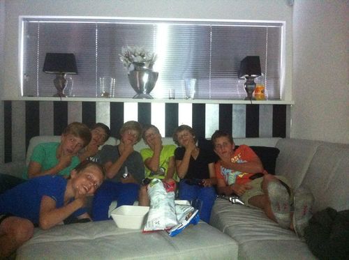 DE ZILK-voetbal-van nispen C-AJAX AMSTERDAM - tennis- 13jaar-leeuwenhorst- L2Hb- carnaval-ps3- ps3 name: Nigel2503