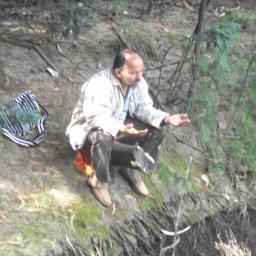Soy Luis Carlos, Nací en Zipaquira el 23 de Febrero. Me gusta contemplar la naturaleza, y tener muchos amigos Cheveres