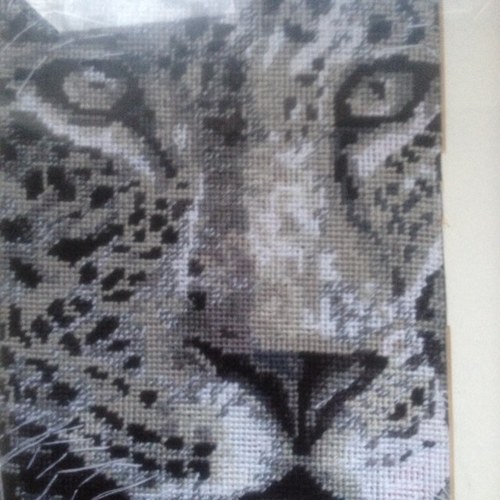 mum to 3 children, Self employed childminder, love my grey cat Boots and loves being happy