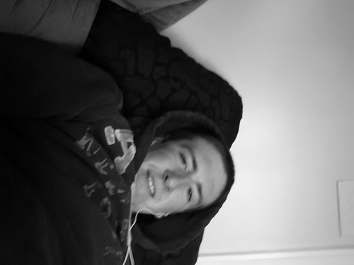 hey its zach most of you already know me lol hmu 3025359801