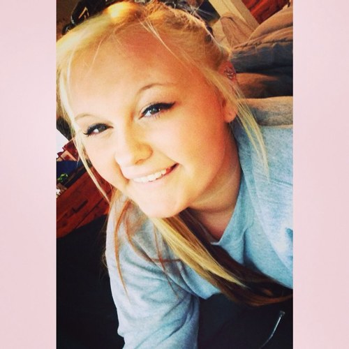 - - - Flint , Michigan ✈ Auburn , Georgia - - - Softball | Singing | Dustin | College | ❤