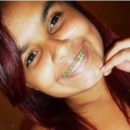 Alice , 16 Anos , SoltteirÀ &&. , FunkeirÀ , Ama esttar com seeus amigos ! , #Mãe && #Pai ♥  follow-me ? ;*