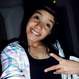 o que adianta eu falar sobre mim, se você vai me julgar pela foto ? E eu amo sim a @GabrielaRippi
