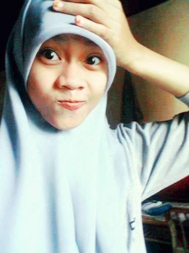 ♥ALLAH | ♥FAMILY | ♥TBFF |♥TAMAN.TAMAN |♥MY DEAR | cita.cita adalah yg utama :)