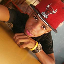 ♫♥☻SOy FEo Pero Mi Unico Deseo Es Aserte Feliz☻♥♫
