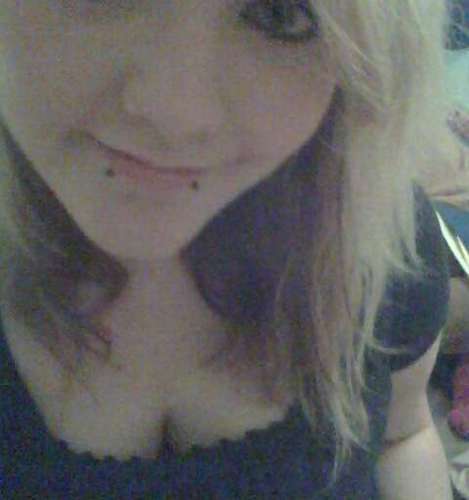 snakebites are attractive in general and on me~ la la la Maddyy_mayhem is my normal account~
