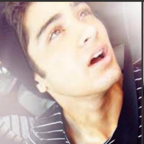 FUCKING LOVE ONE DIRECTION :) those  guys :'3