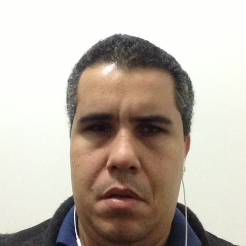 sou padre da igreja católica apostólica Romana, cego,terapeuta holístico . Promovo o diálogo inter religioso com muita alegria!!!!