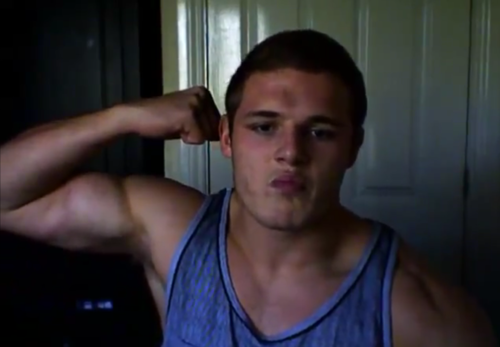 Health Nut, Personal Trainer, Works at 24HF, Avid boater,Chargers,Angels, Clippers fan, Alabama U Grad, #rolltide