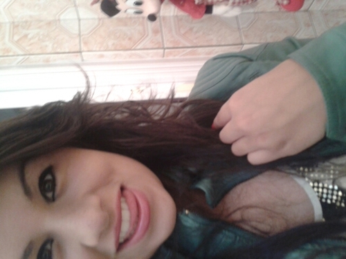 Me pego pensando, de onde que veio tanto encanto ♪