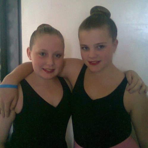 ChloBailey23's profile picture. 