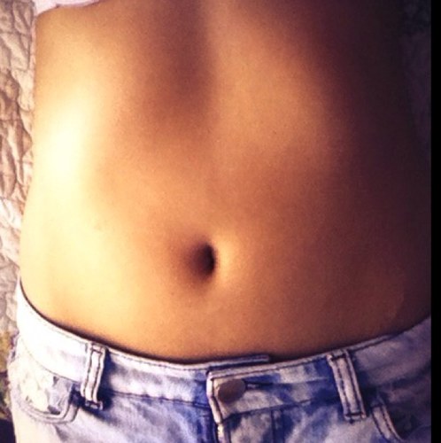 A girl persuing a healthy life; psyical and mental. I love talking to the fitness abounts(: avi and header are always me!  CW: 109 Height: 5'3