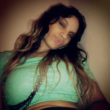 Beautiful Face with A Broken Heart. Every Real Man's Dream ♥ #TeamIDGAF #TeamYellowBone R.i.P CiaraLee. FOLLOW ME && I'll Follow Back ;) Love Me or Love Me NOT!