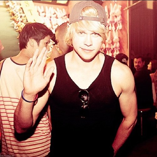 chordfauxstreet's profile picture. If I could change just one day, just one time we could back up. Would it be crazy, to say we, didn't know shit about love?