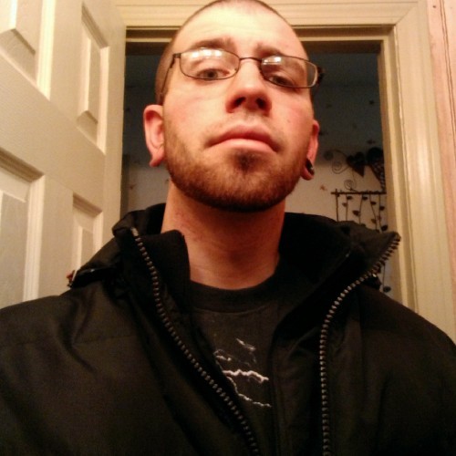 RoryRubymace's profile picture. Gaming/Music/FightSports/Cooking