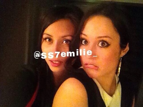 Emilie Carrere de Secret story 7, ce compte est l'officiel d'emilie ,il lui sera transmis dès sa sortie de SS7 faites tourner au max! Qui gère ?famille,proches!
