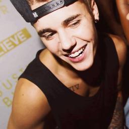 HEY PRETTY I JUST GAVE YOU A FREE FOLLOW :*
PLEASE FOLLOW MY ACC -- @dahotbiebs DONT FOLLOW HERE!! I WILL AYTO FOLLOW YOU BACK FROM MY OTHER ACC! l
