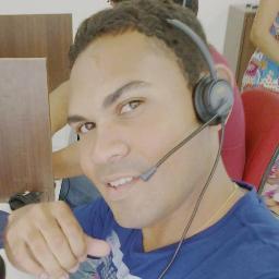 Não gosta de mim sério? Você nem imagina quantos sorrisos eu já dei hoje só de pensar em você 😂😂