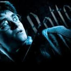 Sou um SwiftieBoy com muito orgulho!! sou um Potter. a TAY E O H.POTTER sao minha vida